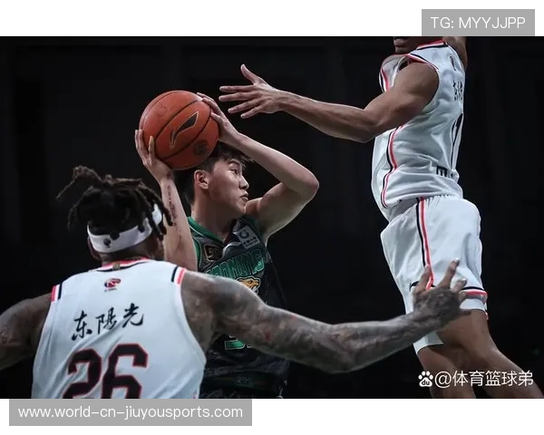 篮球精神鼓舞着每一位中国球迷，篮球精神文化